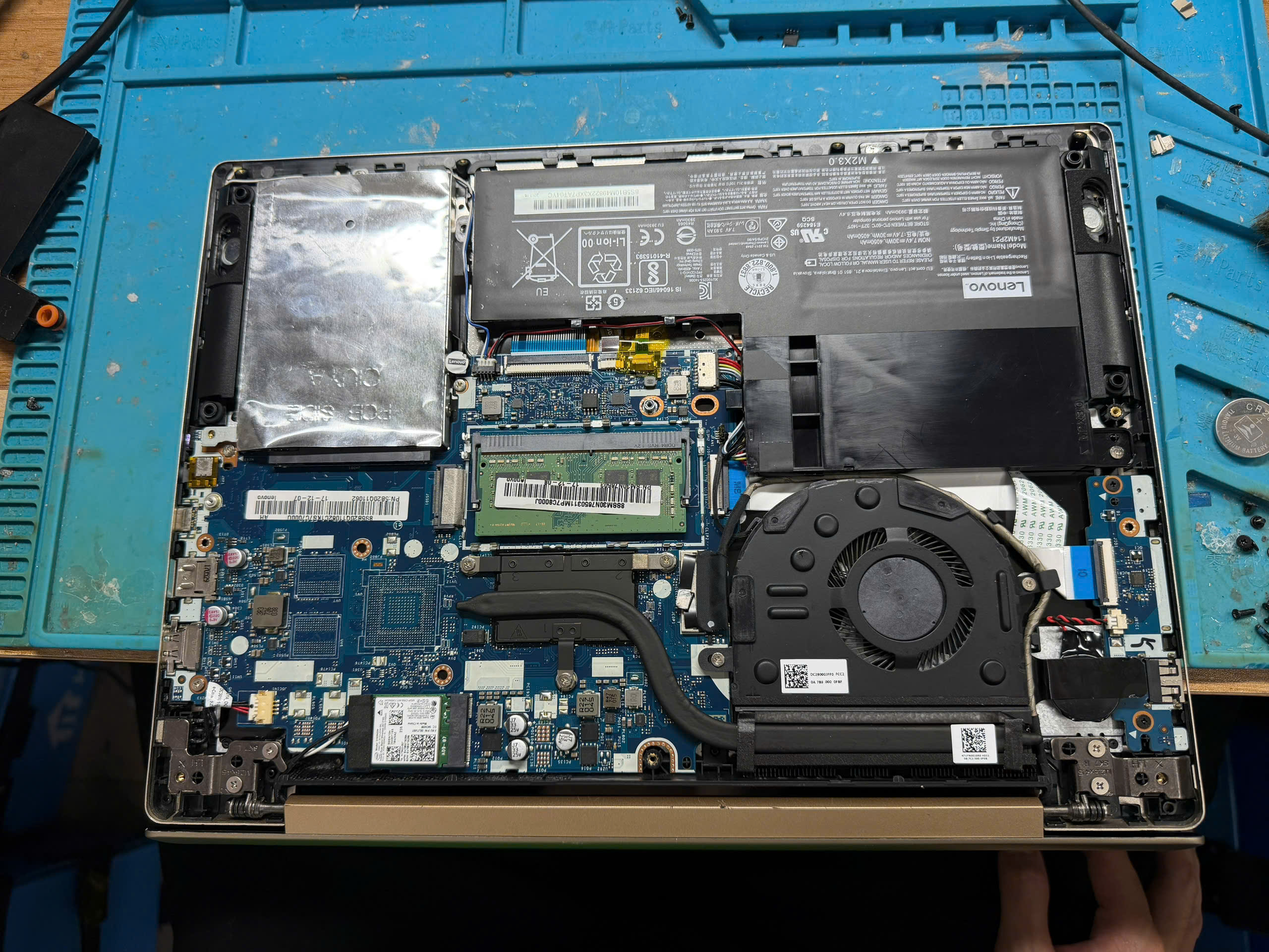 Nên Nâng Cấp RAM Hay SSD Trước Để Laptop Chạy Mượt Như Mới?