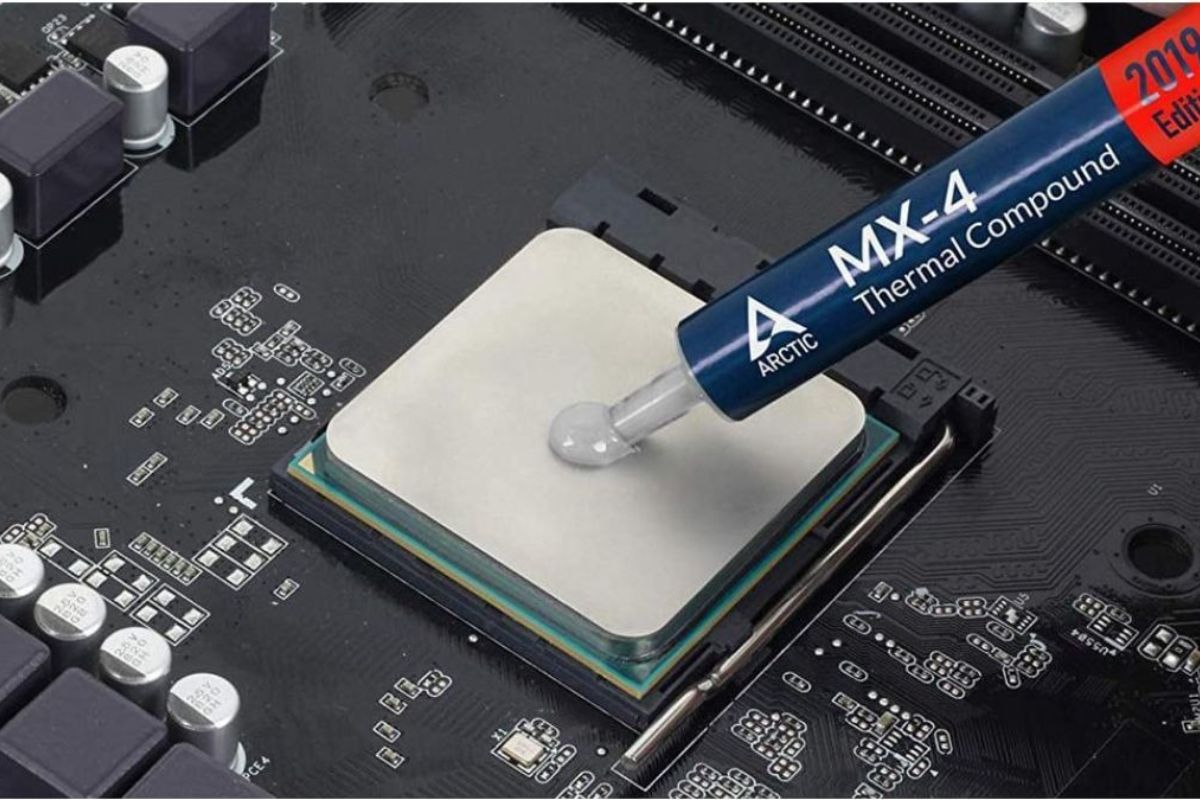 Chi Phí Vệ Sinh Laptop Là Bao Nhiêu? Có Nên Tự Vệ Sinh Tại Nhà?