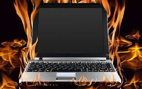 Cách sửa lỗi laptop sạc không vào điện
