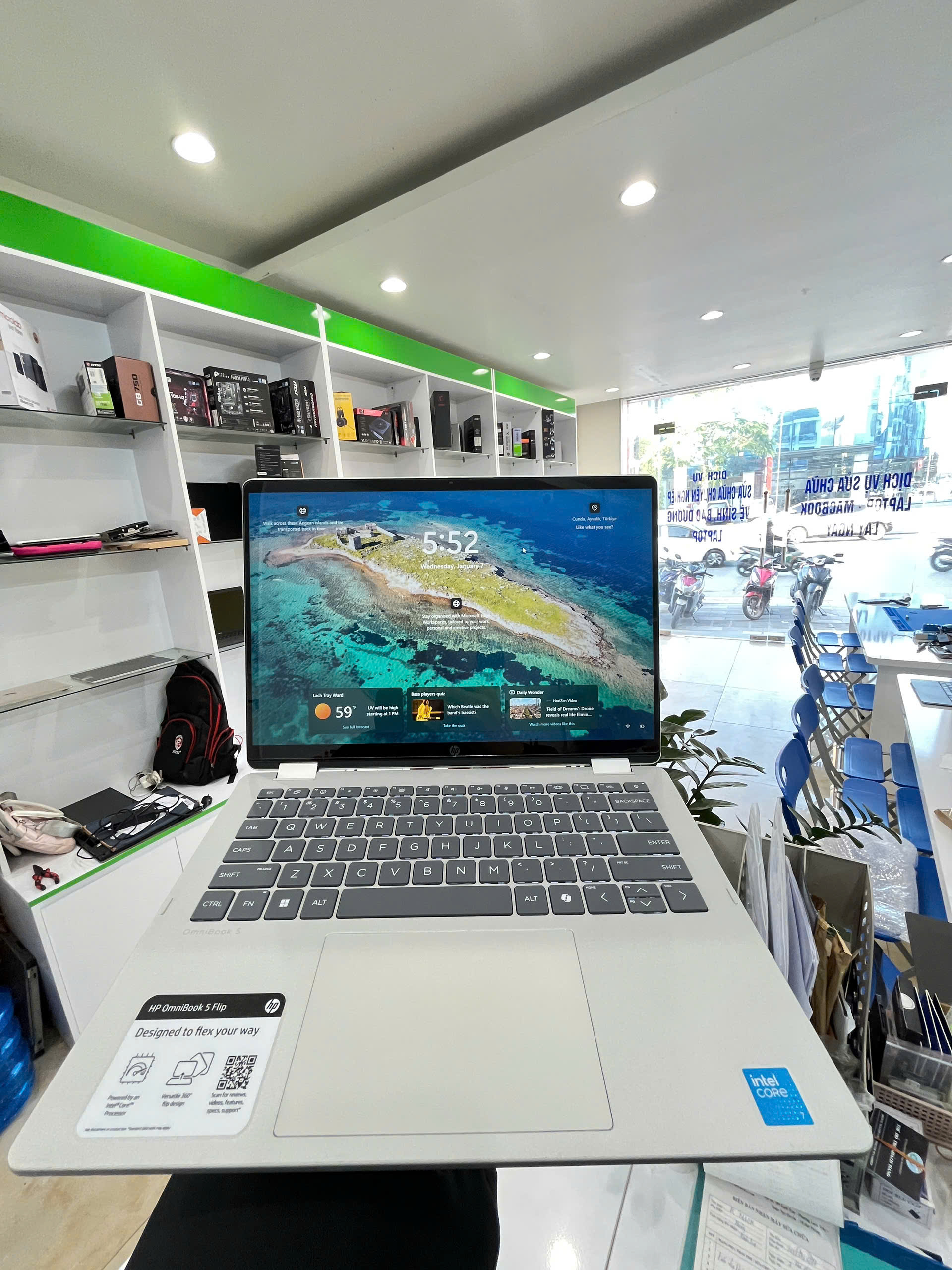 Mùa Nắng Nóng Đến Rồi: "Cứu" Laptop Của Bạn Trước Khi Quá Muộn!